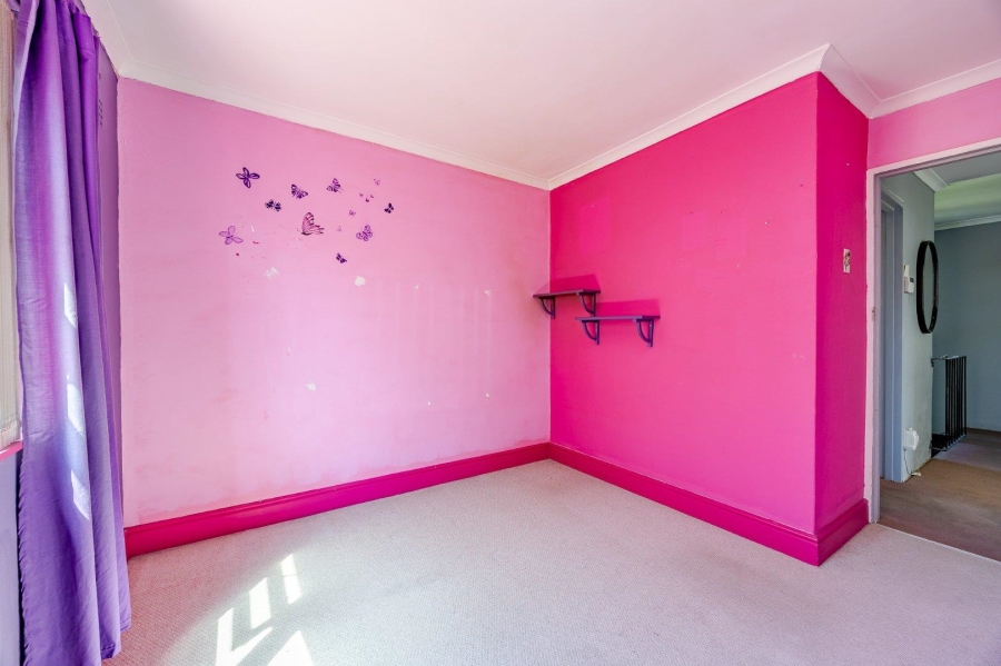 4 Bedroom Property for Sale in Kirstenhof Western Cape